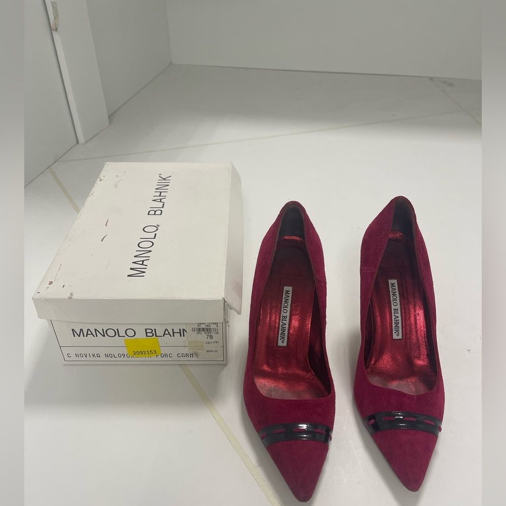 Vintage Circa 2005/06 - Manolo Blahnik Suede Heels  Size 7. In original box.